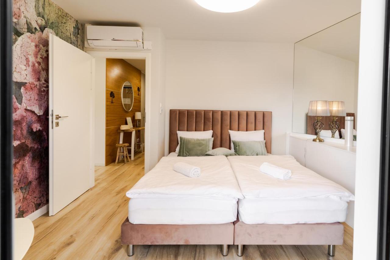 Vacationclub - Ogrody Pieniawskie Apartament 44 Polanica-Zdroj Luaran gambar